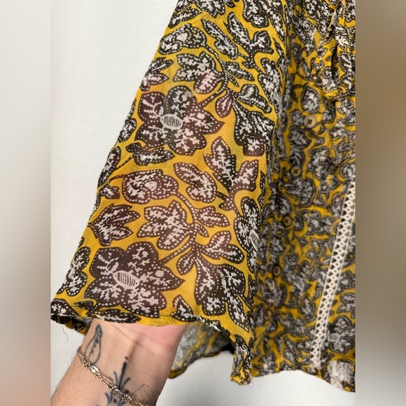 By Anthropologie Sleeveless Yellow and Brown Floral Crochet Bardot Blouse US 10 - Picture 13 of 16